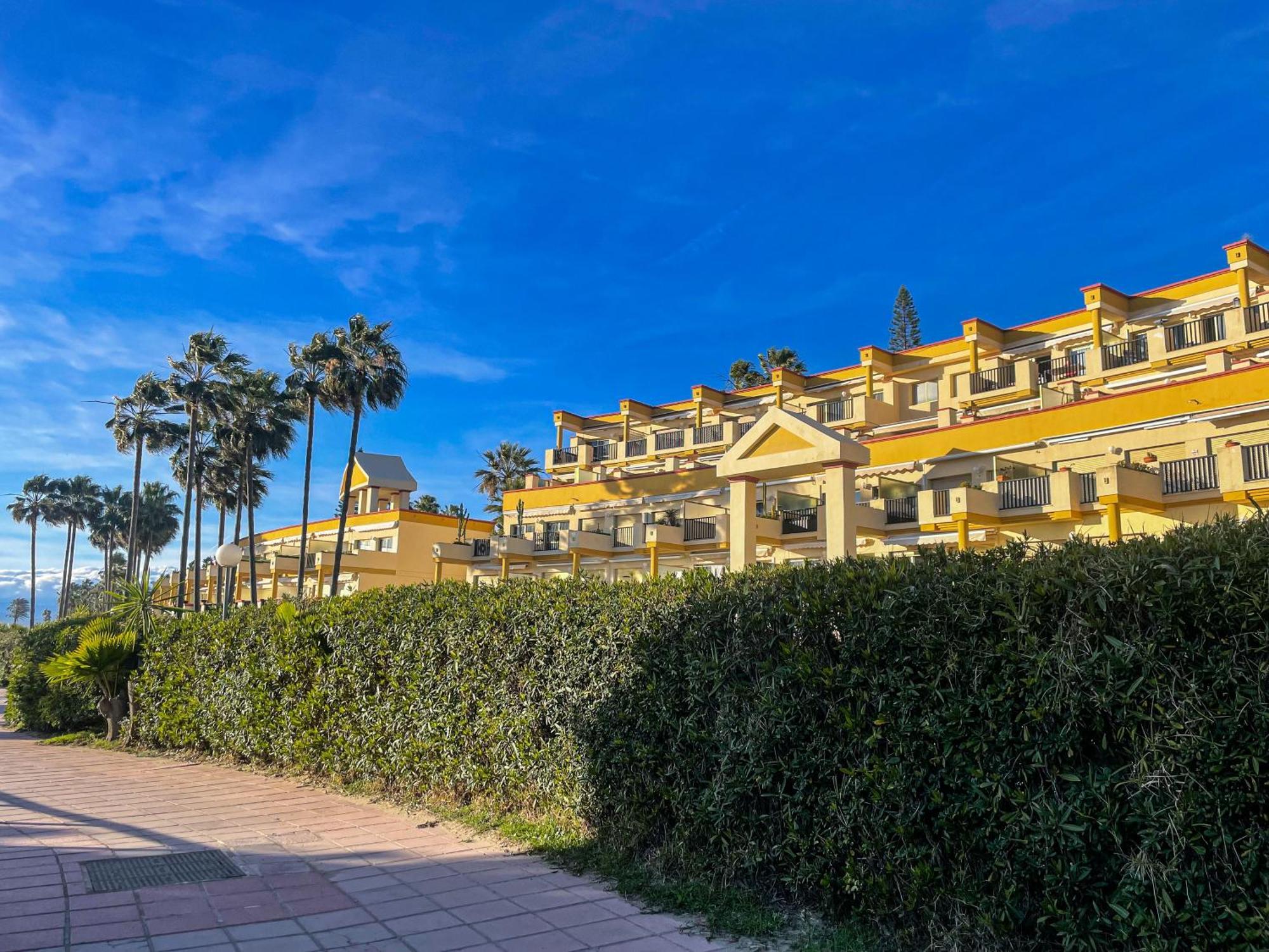 Modern Beach Apartment Romana Playa 723 In Marbella, Elviria Buitenkant foto