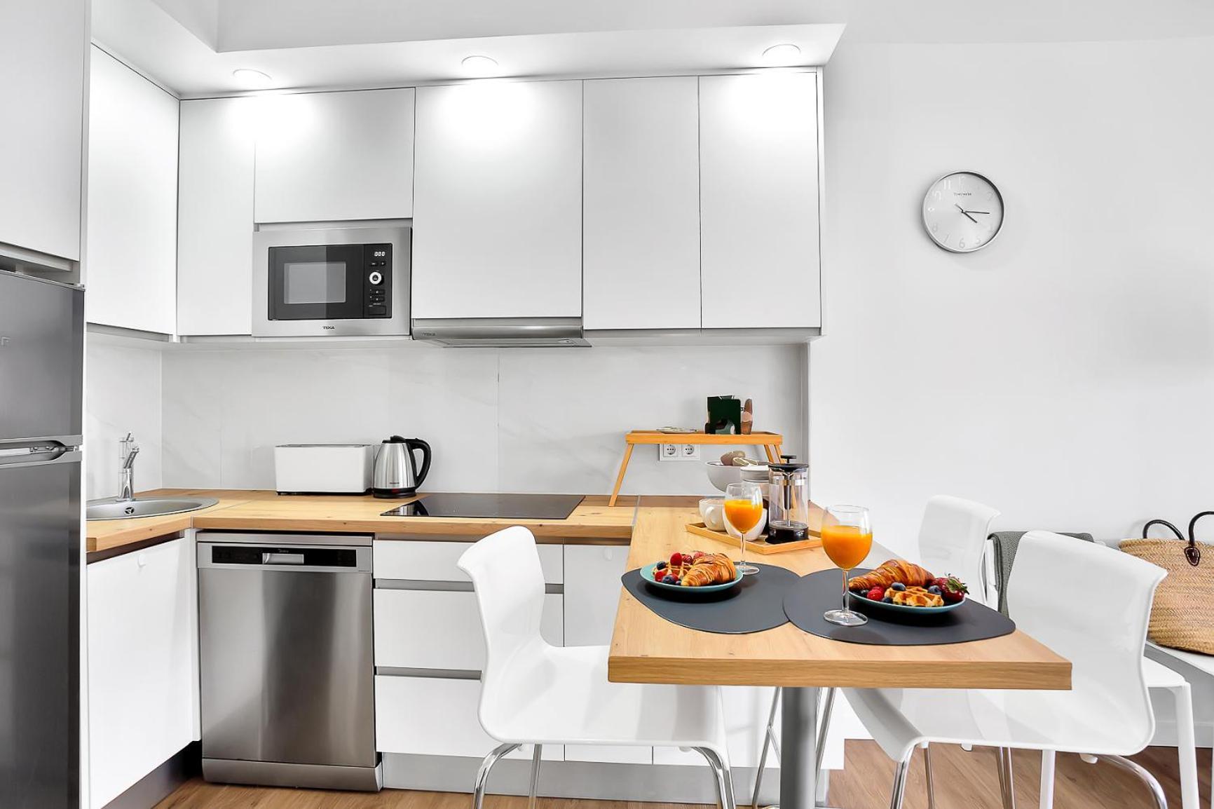 Modern Beach Apartment Romana Playa 723 In Marbella, Elviria Buitenkant foto