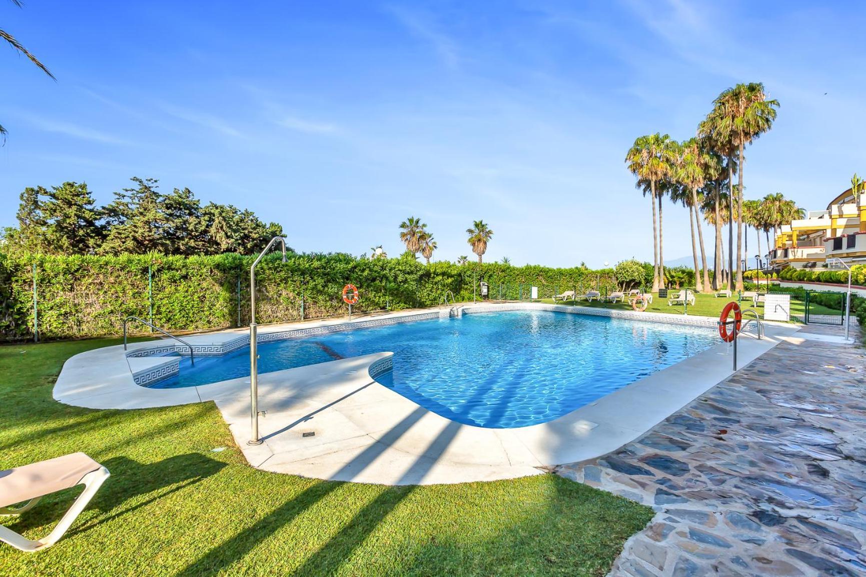 Modern Beach Apartment Romana Playa 723 In Marbella, Elviria Buitenkant foto
